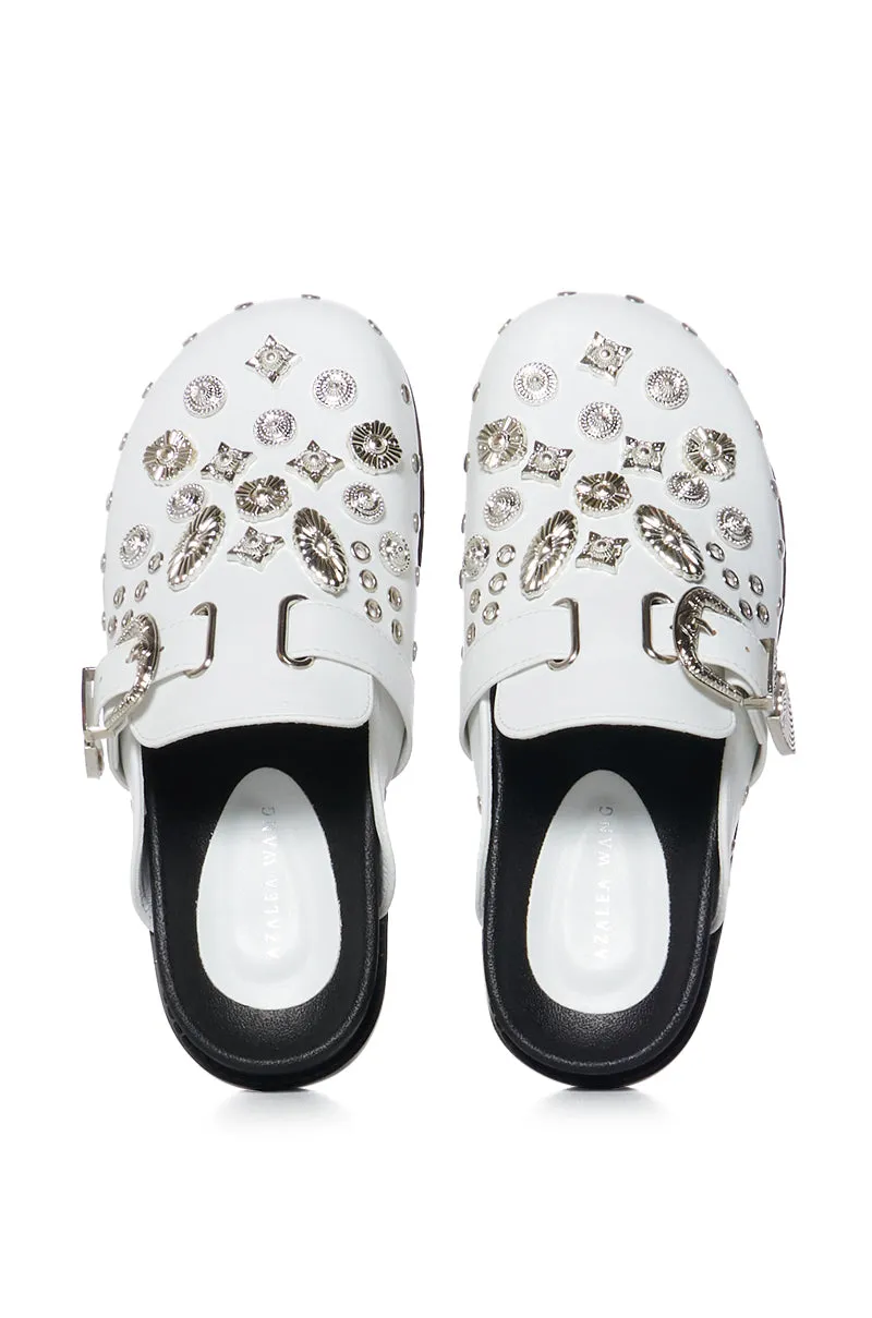 AZALEA WANG DESERT FLOWER STUDDED WESTERN FLAT CLOG IN WHITE