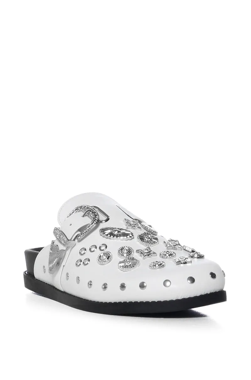 AZALEA WANG DESERT FLOWER STUDDED WESTERN FLAT CLOG IN WHITE