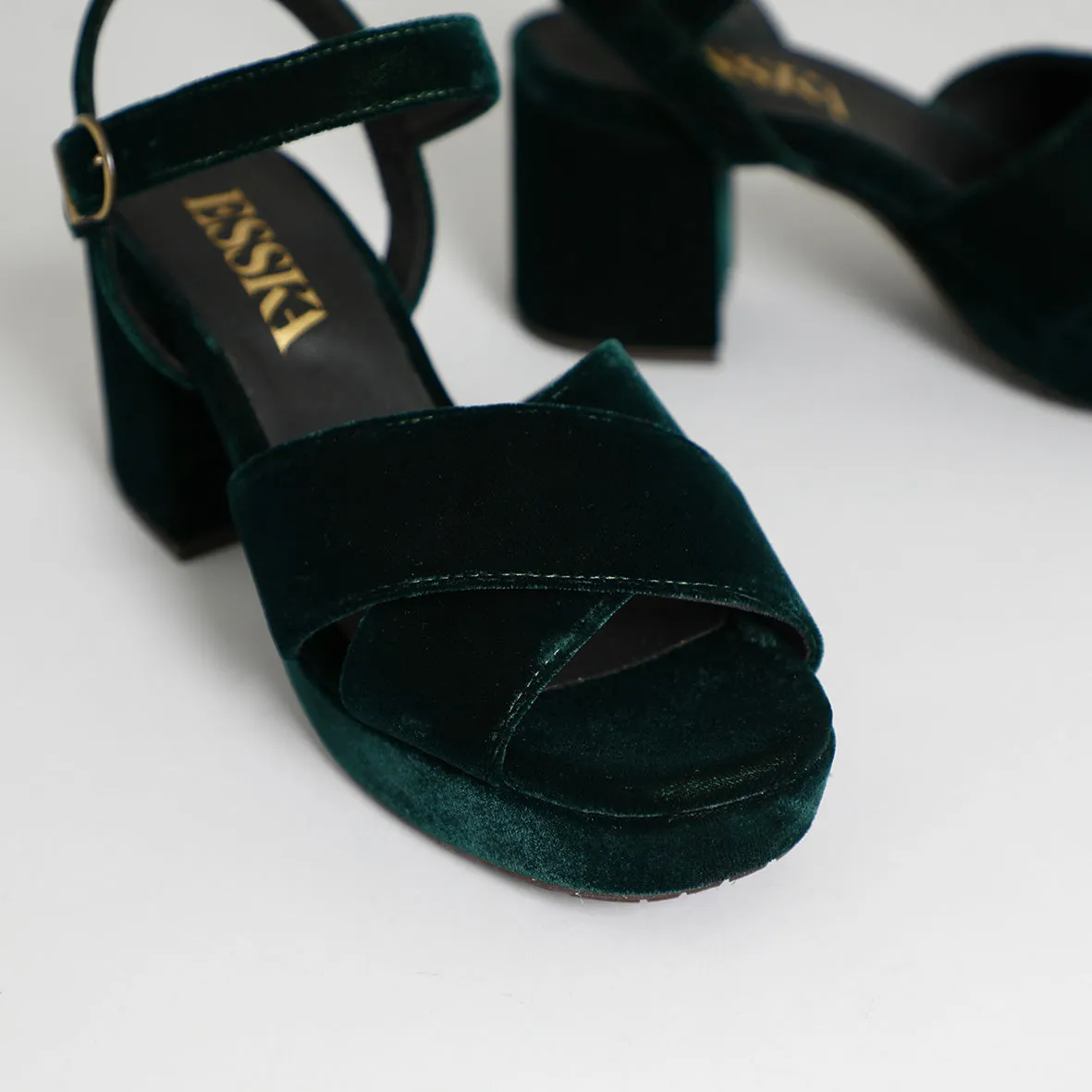 Clara Vegan Velvet Green