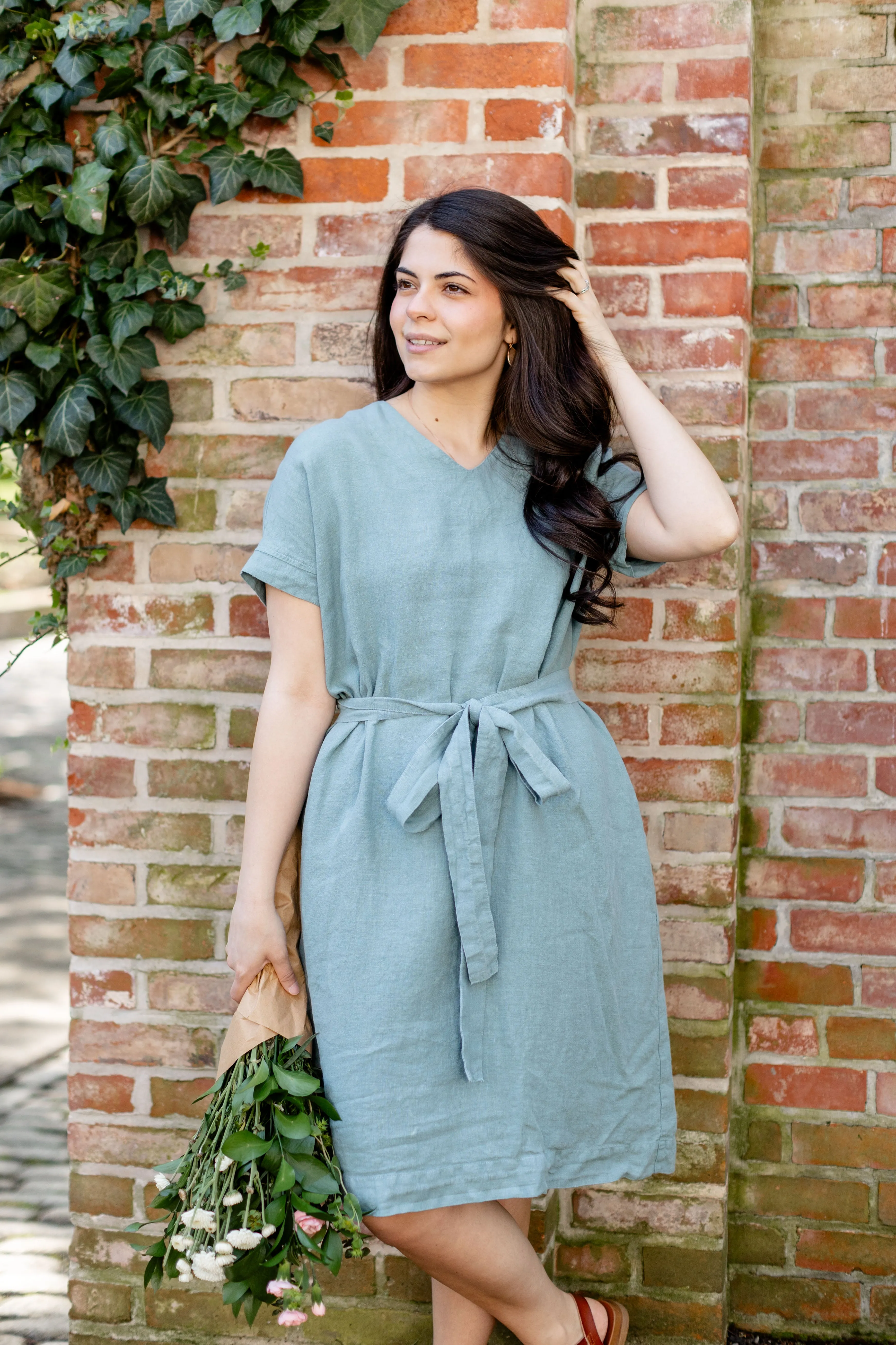 'Harmony' Organic Linen Shift Dress in Bay Green