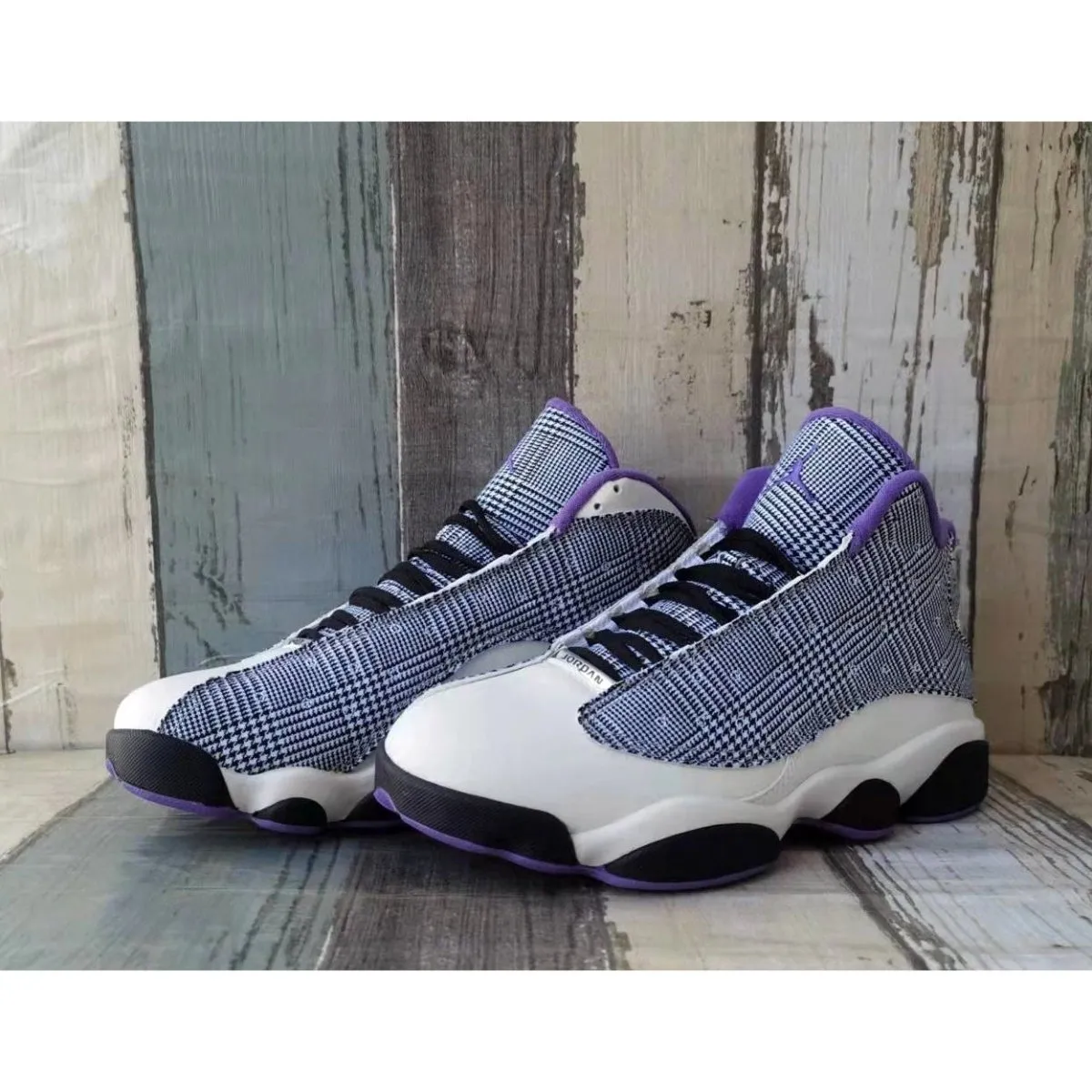 JORDAN 13 RETRO x HOUNDSTOOTH