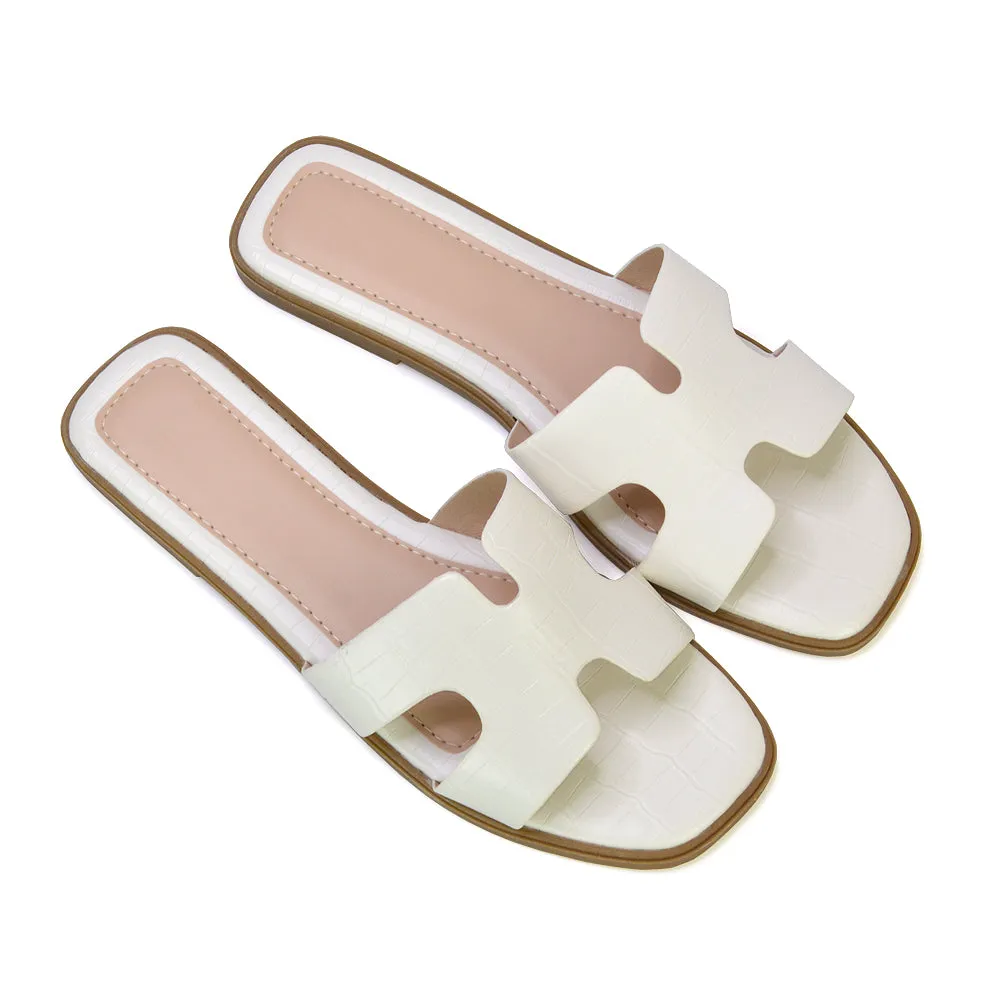 Leanna Cut Out Slip On Flat Sandals Sliders in Gold