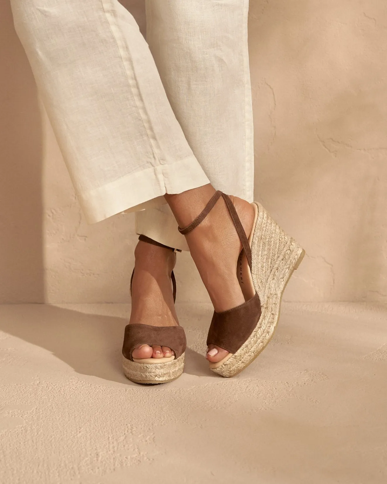 Viky Soft Suede Open Toe|Wedge Espadrilles - M05WI -  Alex Rivière Studio x Manebí Tobacco