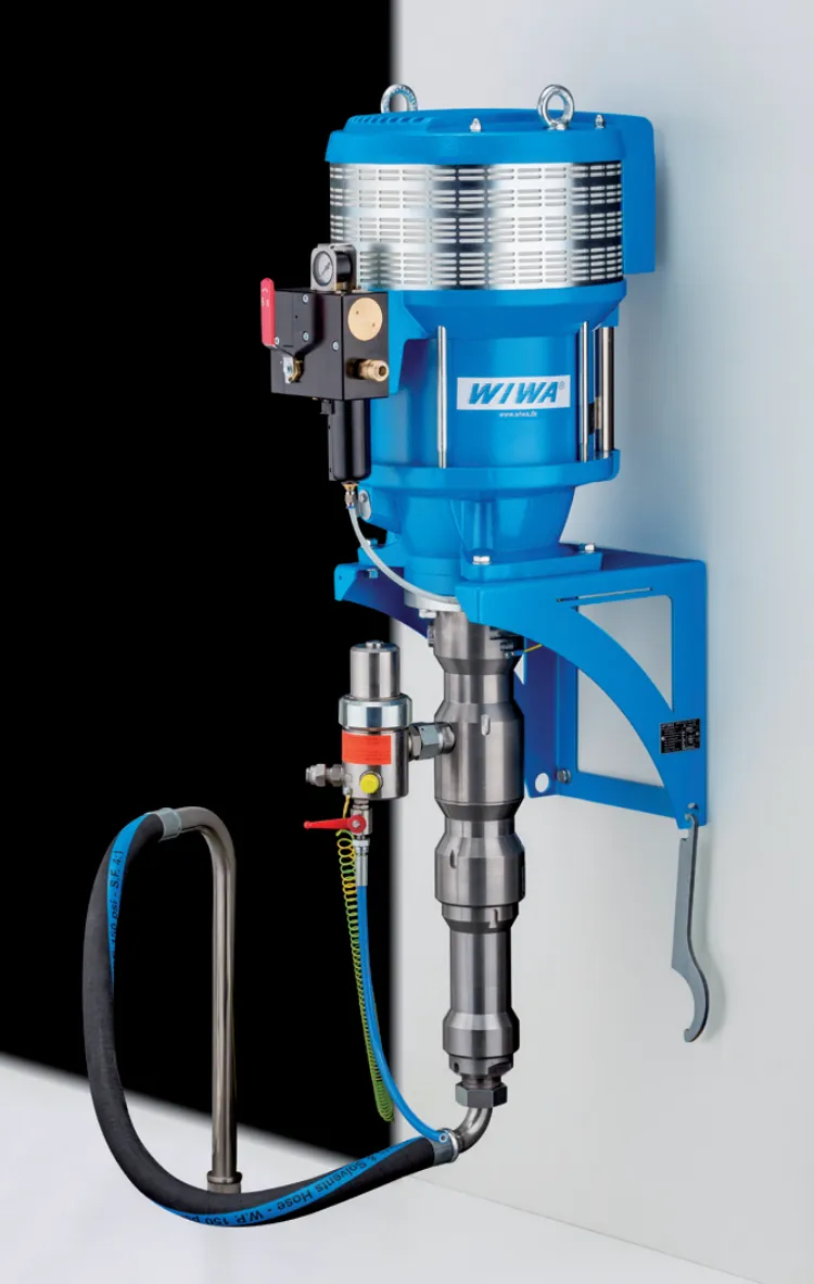 WIWA Herkules GX Series Model 270049 49:1 5684 PSI @ 4.3 GPM Airless Sprayer on Wall Bracket - Ready to Spray